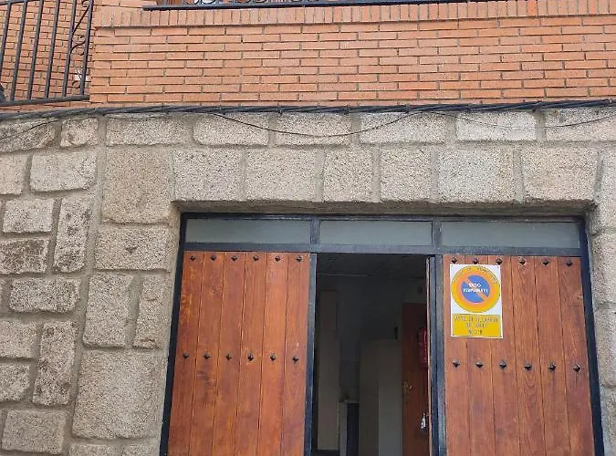 Casa Ruben Dario * Villarejo del Valle